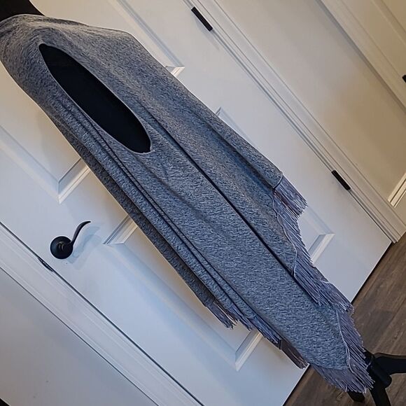 MAD STYLE OS  fringed vest - Picture 3 of 8